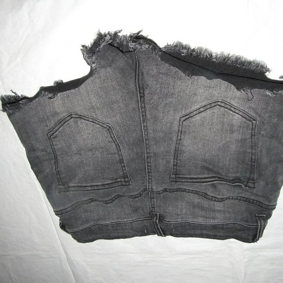 ALTAR’D STATE Black Jean Raw Hem Shorts Size 28 - Picture 2 of 3